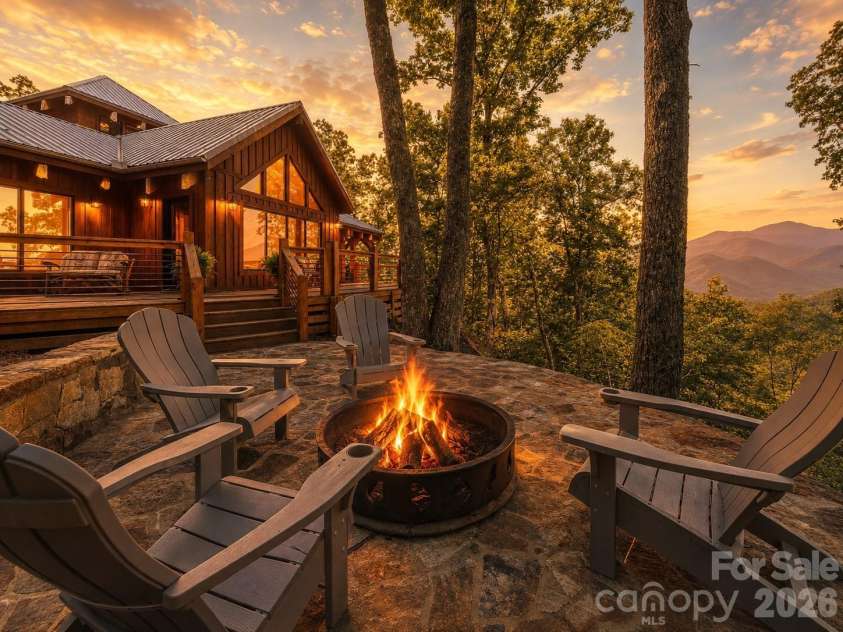 444 Look Out Point, Bryson City, NC 28713.  MLS# CAR4414827, YatesRealty ID 44420. 