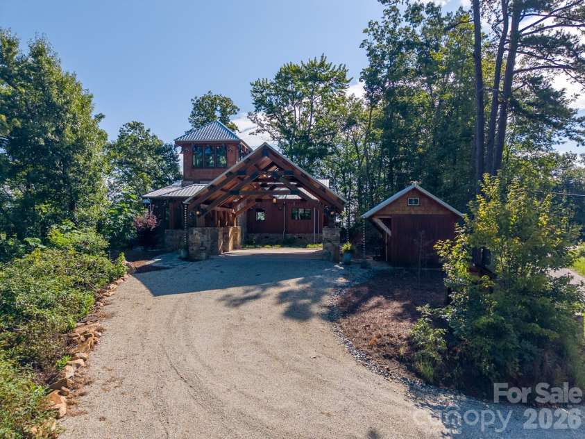 444 Look Out Point, Bryson City, NC 28713.  MLS# CAR4414827, YatesRealty ID 44420. 