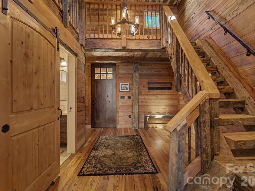 444 Look Out Point, Bryson City, NC 28713.  MLS# CAR4414827, YatesRealty ID 44420. 