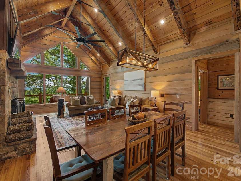 444 Look Out Point, Bryson City, NC 28713.  MLS# CAR4414827, YatesRealty ID 44420. 
