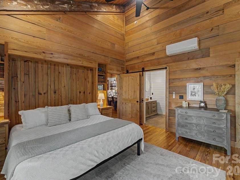 444 Look Out Point, Bryson City, NC 28713.  MLS# CAR4414827, YatesRealty ID 44420. 