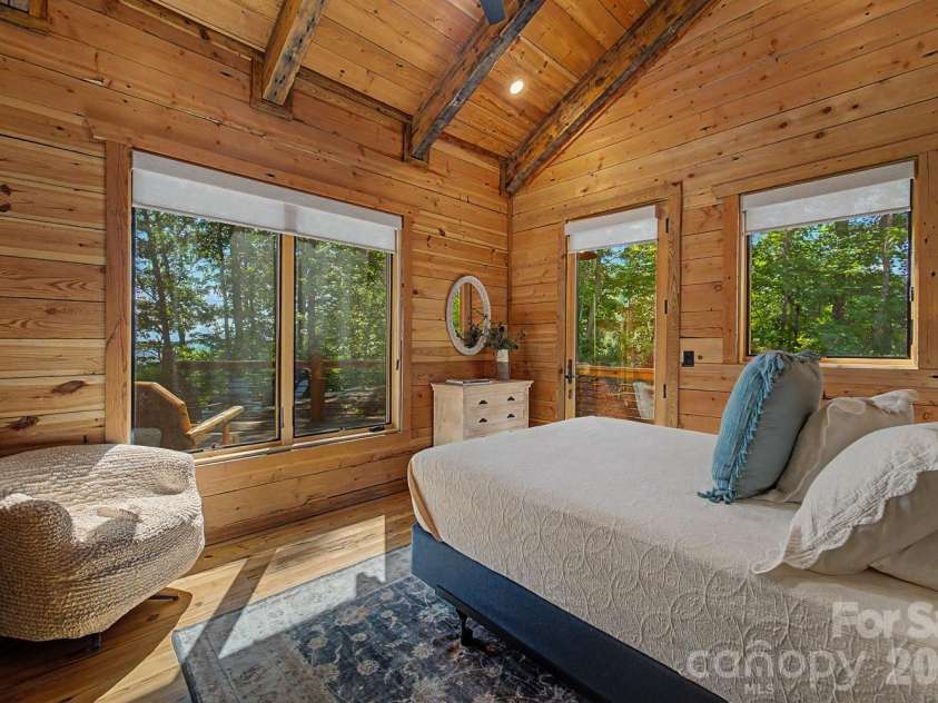 444 Look Out Point, Bryson City, NC 28713.  MLS# CAR4414827, YatesRealty ID 44420. 
