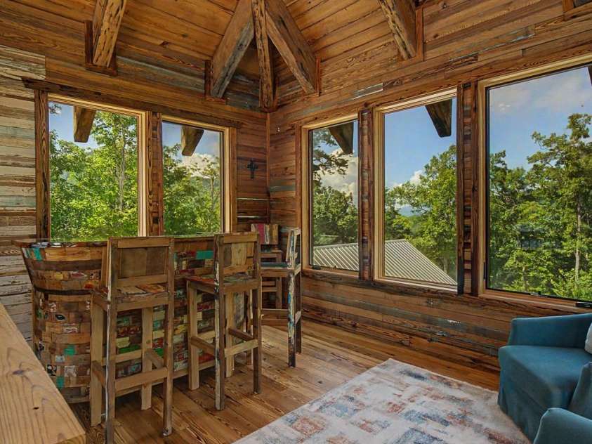444 Look Out Point, Bryson City, NC 28713.  MLS# CAR4414827, YatesRealty ID 44420. 