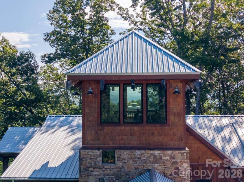 444 Look Out Point, Bryson City, NC 28713.  MLS# CAR4414827, YatesRealty ID 44420. 