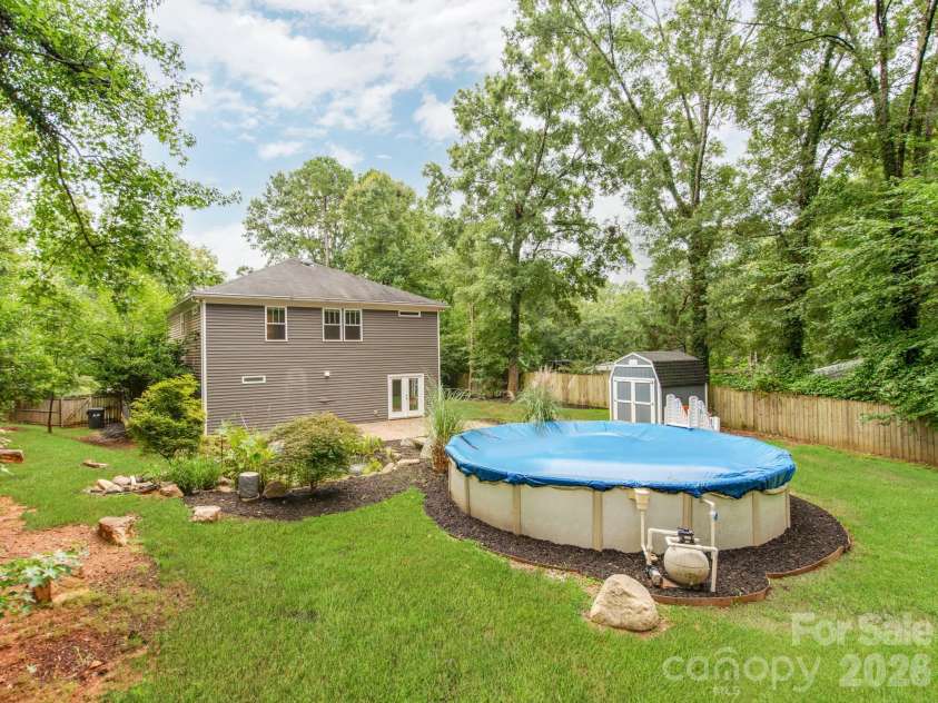 3021 Cresthill Drive, Charlotte, NC 28212.  MLS# CAR4413066, YatesRealty ID 44424. 