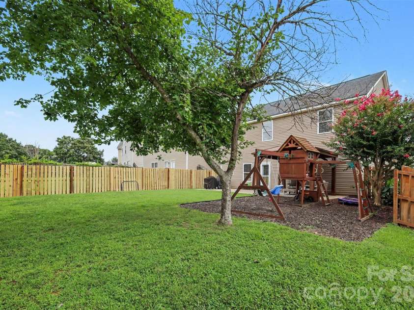 407 Galesburg Drive, Monroe, NC 28110.  MLS# CAR4414662, YatesRealty ID 44429. 