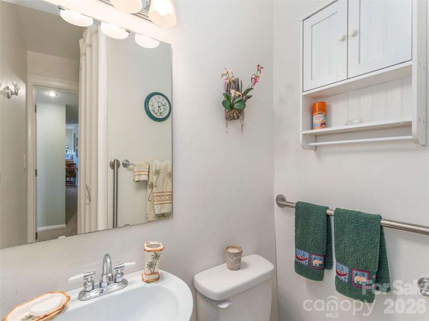 21 Flint Lane, Maggie Valley, NC 28751.  MLS# CAR4354413, YatesRealty ID 4443. Bathroom 3 on Lower Level