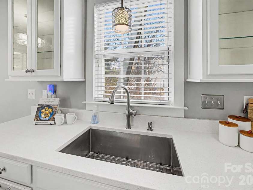 8123 Bud Henderson Road, Huntersville, NC 28078.  MLS# CAR4336475, YatesRealty ID 4443. 