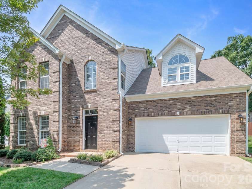 7708 Antique Circle, Waxhaw, NC 28173.  MLS# CAR4414105, YatesRealty ID 44430. 