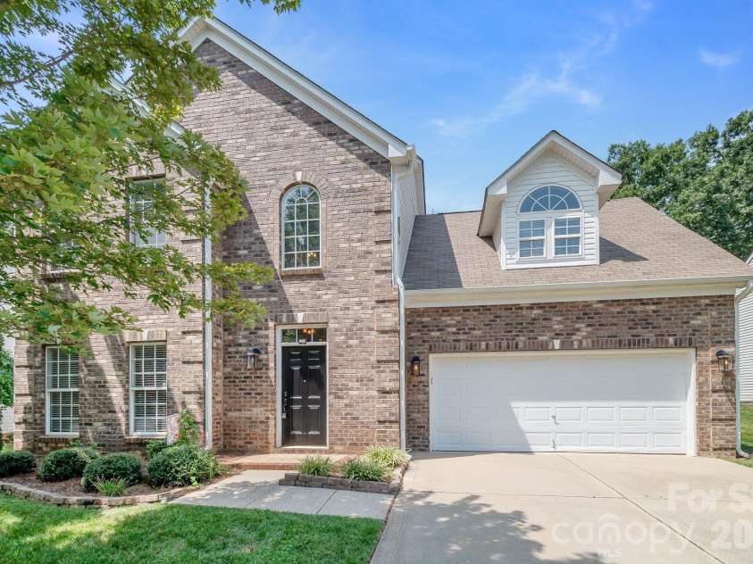 7708 Antique Circle, Waxhaw, NC 28173.  MLS# CAR4414105, YatesRealty ID 44430. 