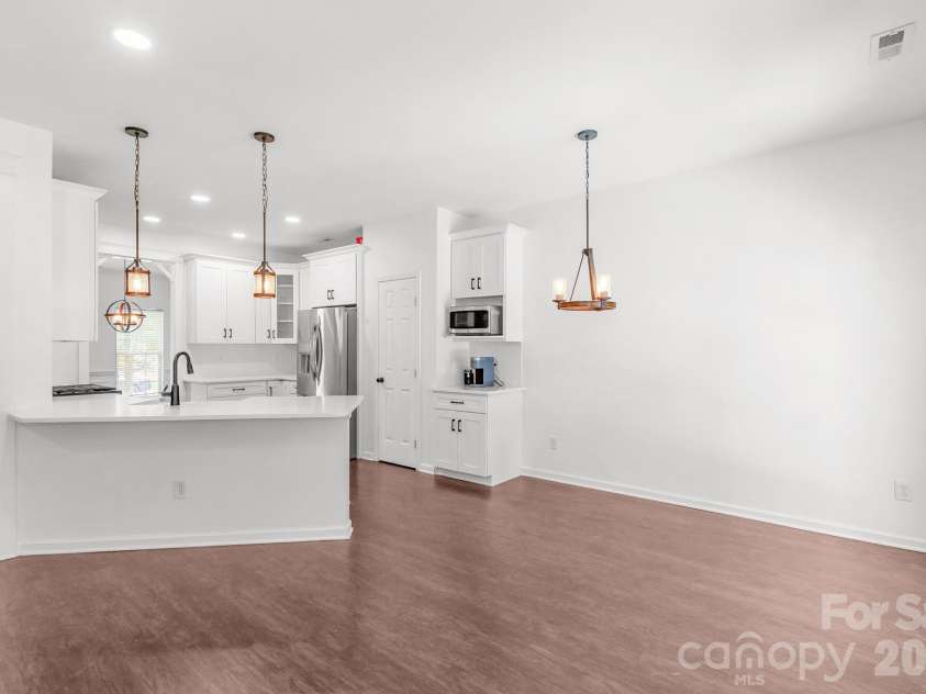 7708 Antique Circle, Waxhaw, NC 28173.  MLS# CAR4414105, YatesRealty ID 44430. 