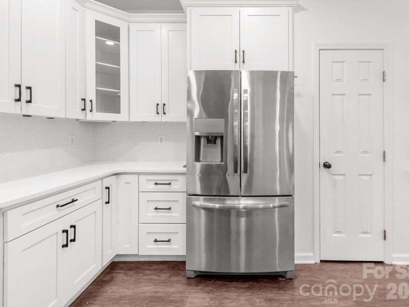 7708 Antique Circle, Waxhaw, NC 28173.  MLS# CAR4414105, YatesRealty ID 44430. 