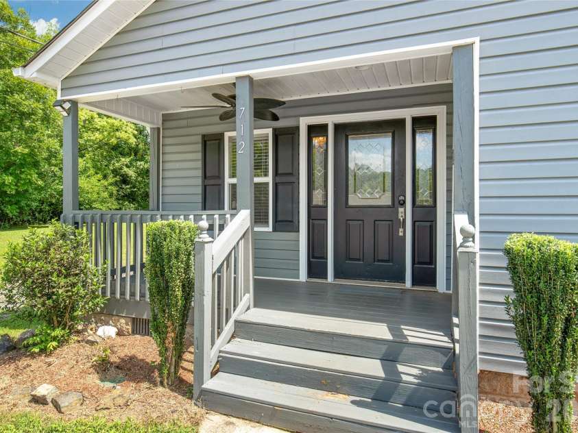 712 Cauthen Street, Rock Hill, SC 29730.  MLS# CAR4414831, YatesRealty ID 44431. 