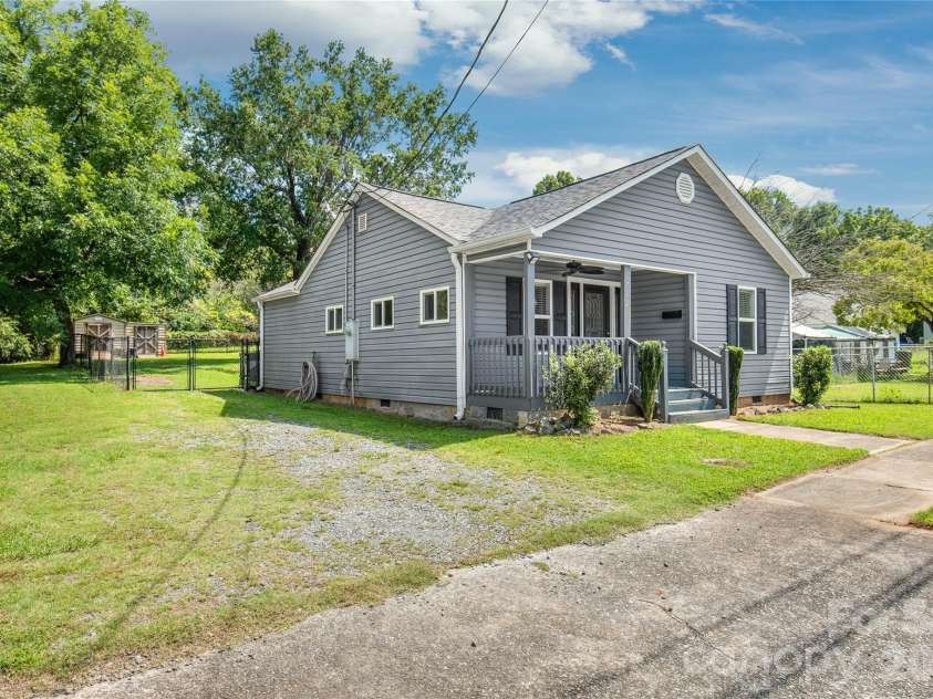 712 Cauthen Street, Rock Hill, SC 29730.  MLS# CAR4414831, YatesRealty ID 44431. 
