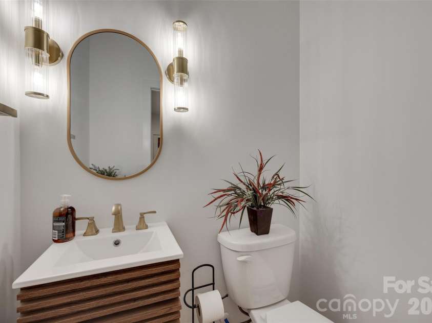 5211 Lake Wylie Road, Clover, SC 29710.  MLS# CAR4414020, YatesRealty ID 44432. Half bath in office