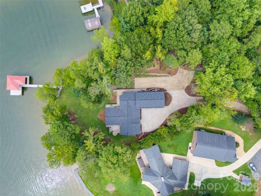 5211 Lake Wylie Road, Clover, SC 29710.  MLS# CAR4414020, YatesRealty ID 44432. WOW!