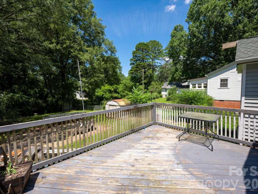 709 Weldon Street, Gastonia, NC 28052.  MLS# CAR4409472, YatesRealty ID 44433. 