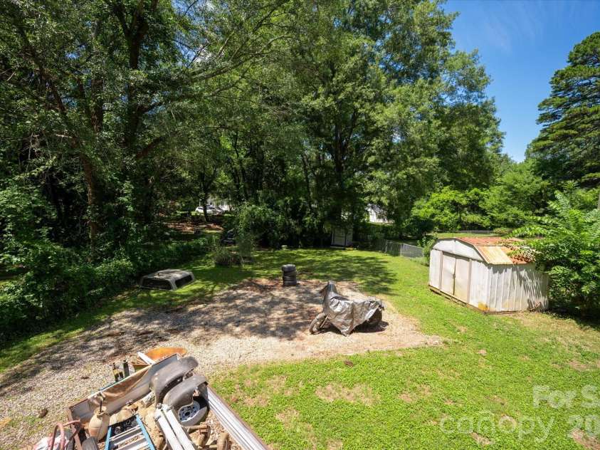709 Weldon Street, Gastonia, NC 28052.  MLS# CAR4409472, YatesRealty ID 44433. 