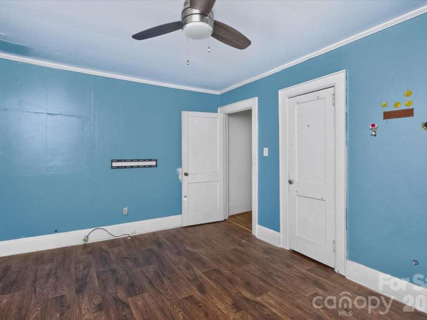 709 Weldon Street, Gastonia, NC 28052.  MLS# CAR4409472, YatesRealty ID 44433. 