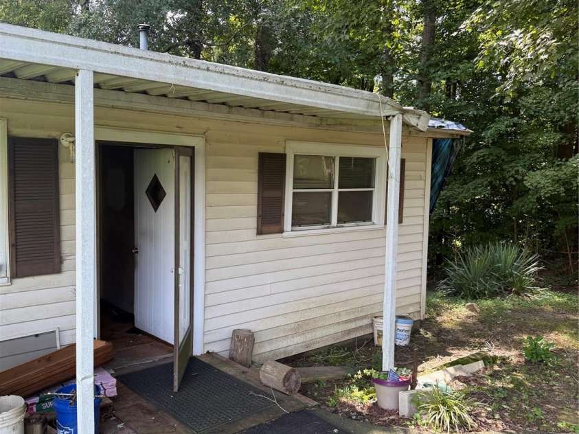 1150 Hardin Road, Dallas, NC 28034.  MLS# CAR4414763, YatesRealty ID 44436. 