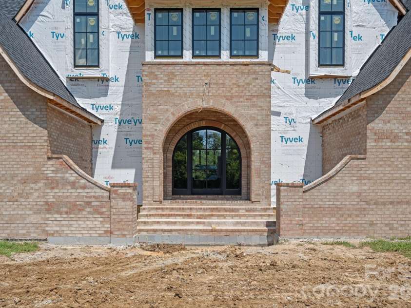 1011 Helaina Court, Waxhaw, NC 28173.  MLS# CAR4414088, YatesRealty ID 44437. 