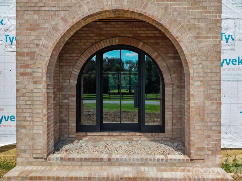 1011 Helaina Court, Waxhaw, NC 28173.  MLS# CAR4414088, YatesRealty ID 44437. Arched Doorway