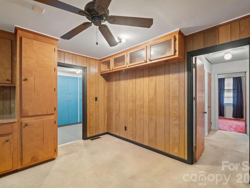 320 Myrtle School Road, Gastonia, NC 28052.  MLS# CAR4414405, YatesRealty ID 44438. 