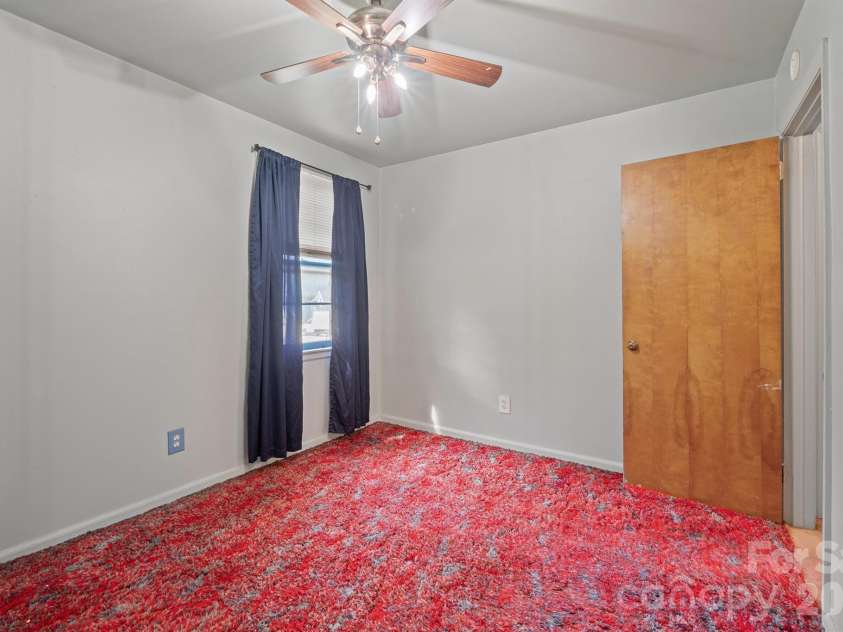 320 Myrtle School Road, Gastonia, NC 28052.  MLS# CAR4414405, YatesRealty ID 44438. 