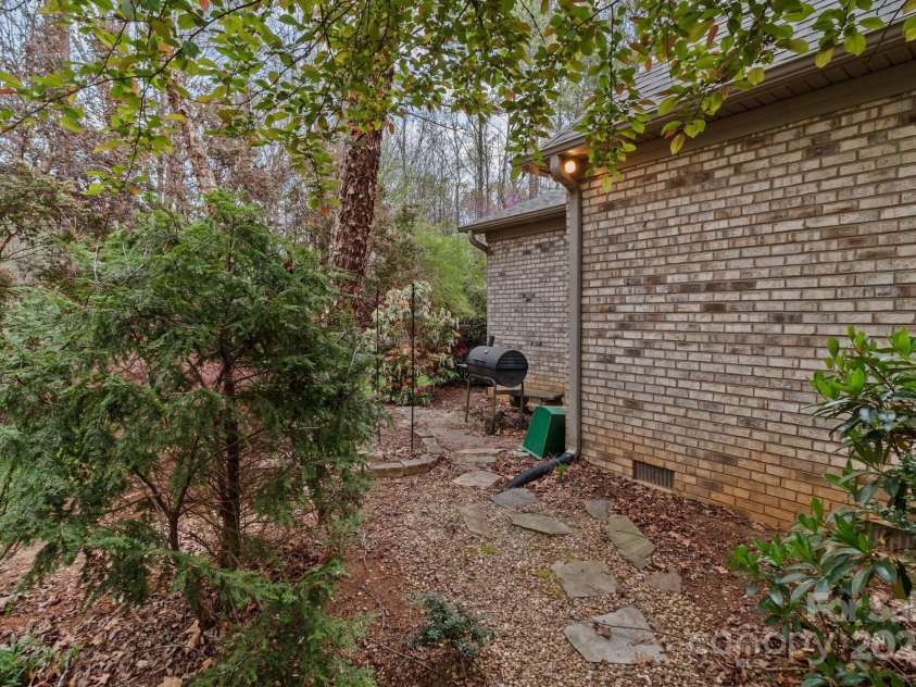 104 Chalfont Court, Salisbury, NC 28147.  MLS# CAR4242860, YatesRealty ID 4444. 