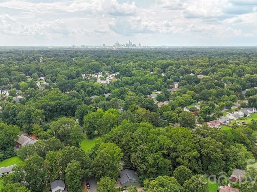 4607 Cricklewood Lane, Charlotte, NC 28212.  MLS# CAR4412859, YatesRealty ID 44442. 