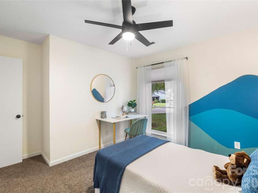 4607 Cricklewood Lane, Charlotte, NC 28212.  MLS# CAR4412859, YatesRealty ID 44442. 