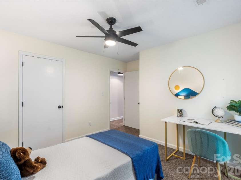4607 Cricklewood Lane, Charlotte, NC 28212.  MLS# CAR4412859, YatesRealty ID 44442. 