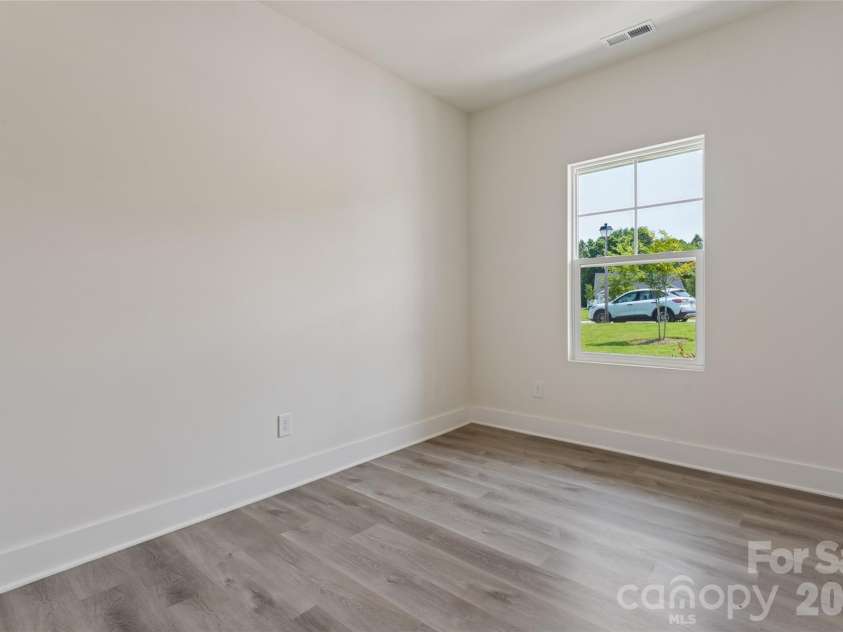 110 Morningside Loop, Troutman, NC 28166.  MLS# CAR4389466, YatesRealty ID 44443. Flex Room/Office on Main