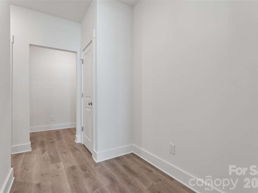 110 Morningside Loop, Troutman, NC 28166.  MLS# CAR4389466, YatesRealty ID 44443. Hallway to Pocket Office