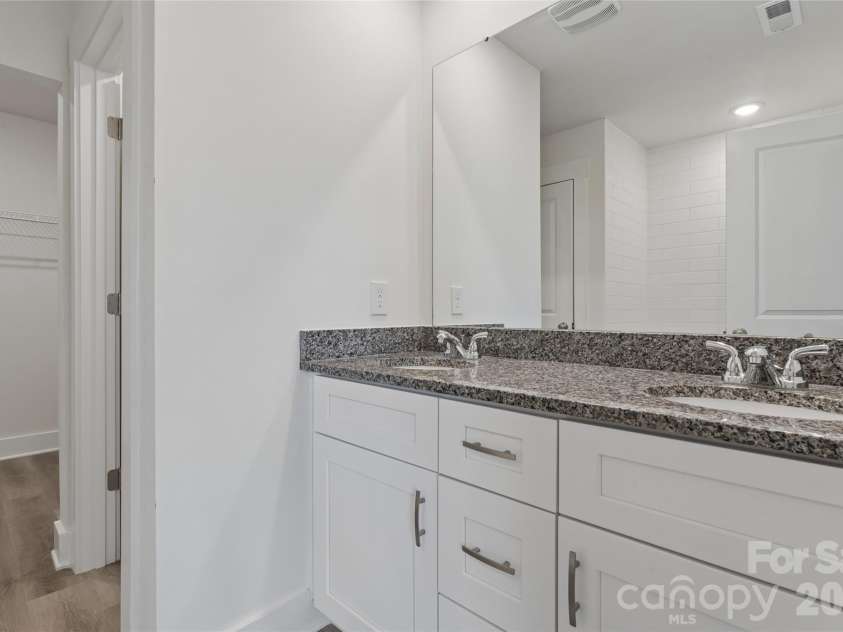 110 Morningside Loop, Troutman, NC 28166.  MLS# CAR4389466, YatesRealty ID 44443. Primary Bathroom