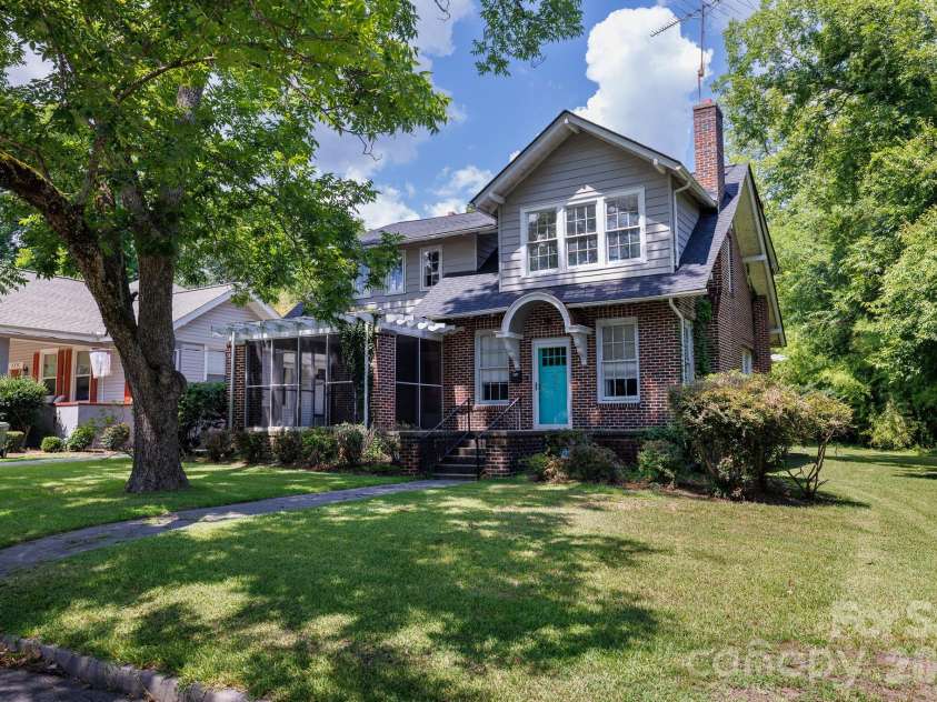 157 Walnut Street, Chester, SC 29706.  MLS# CAR4414752, YatesRealty ID 44446. 