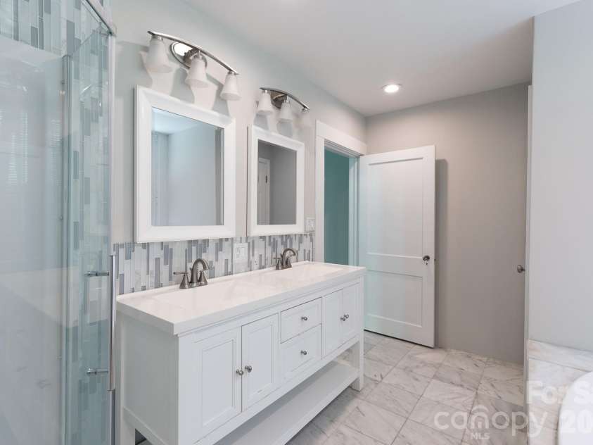 157 Walnut Street, Chester, SC 29706.  MLS# CAR4414752, YatesRealty ID 44446. 