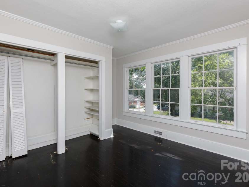 157 Walnut Street, Chester, SC 29706.  MLS# CAR4414752, YatesRealty ID 44446. 