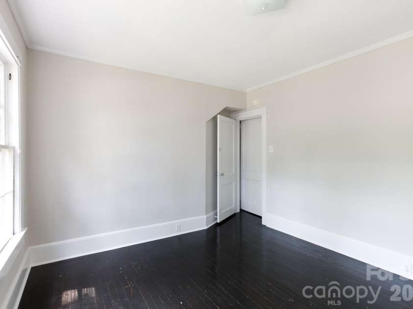 157 Walnut Street, Chester, SC 29706.  MLS# CAR4414752, YatesRealty ID 44446. 
