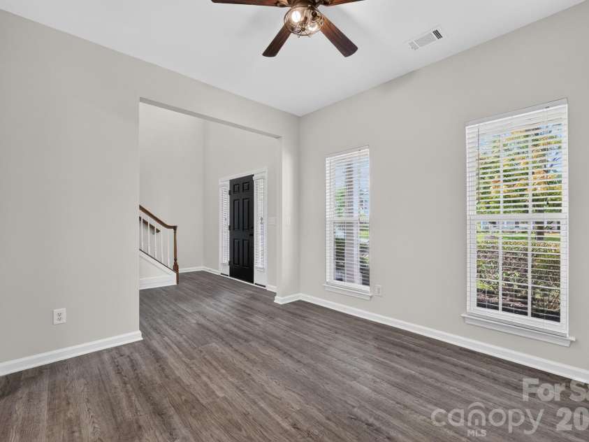141 Crestwood Drive, Mount Holly, NC 28120.  MLS# CAR4414824, YatesRealty ID 44448. 