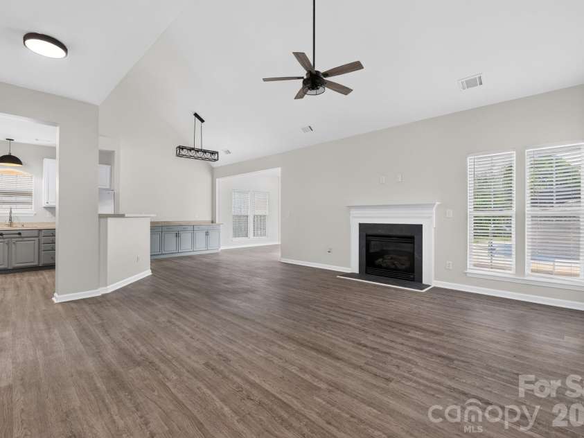141 Crestwood Drive, Mount Holly, NC 28120.  MLS# CAR4414824, YatesRealty ID 44448. 