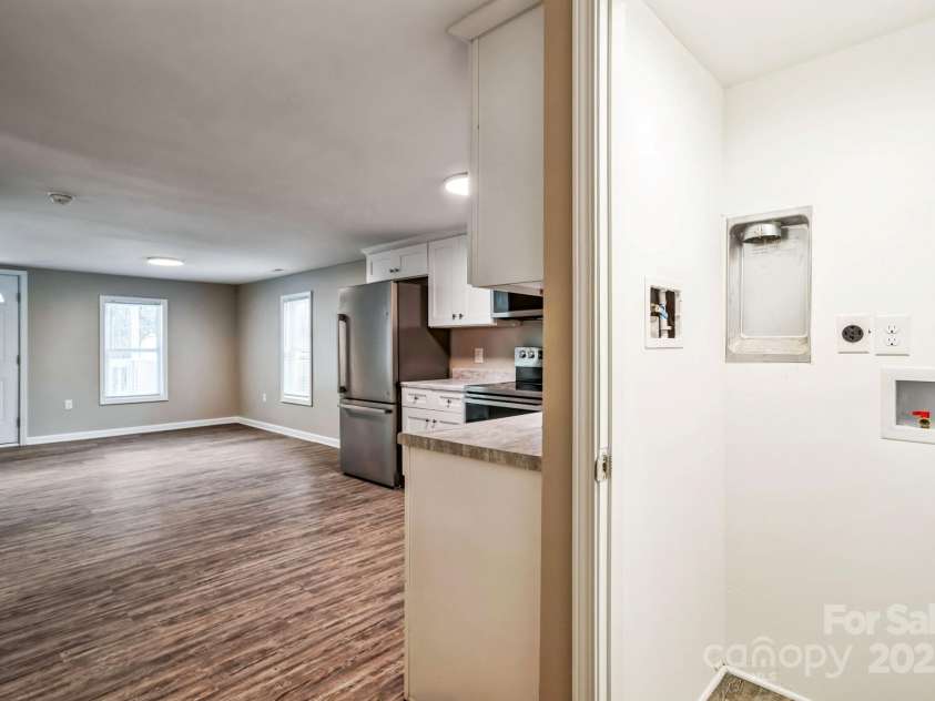 343 Bell Street, Mooresville, NC 28115.  MLS# CAR4225124, YatesRealty ID 4445. 