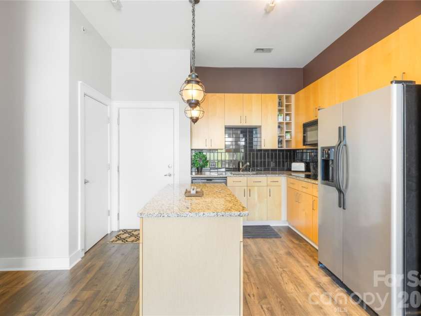 706 Davidson Street, Charlotte, NC 28202.  MLS# CAR4356946, YatesRealty ID 44450. 