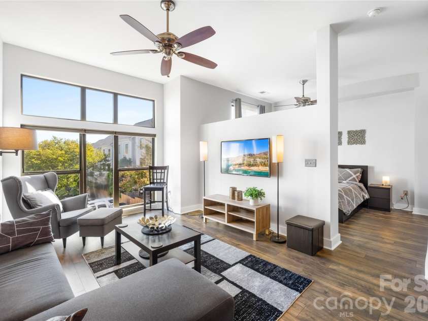 706 Davidson Street, Charlotte, NC 28202.  MLS# CAR4356946, YatesRealty ID 44450. 