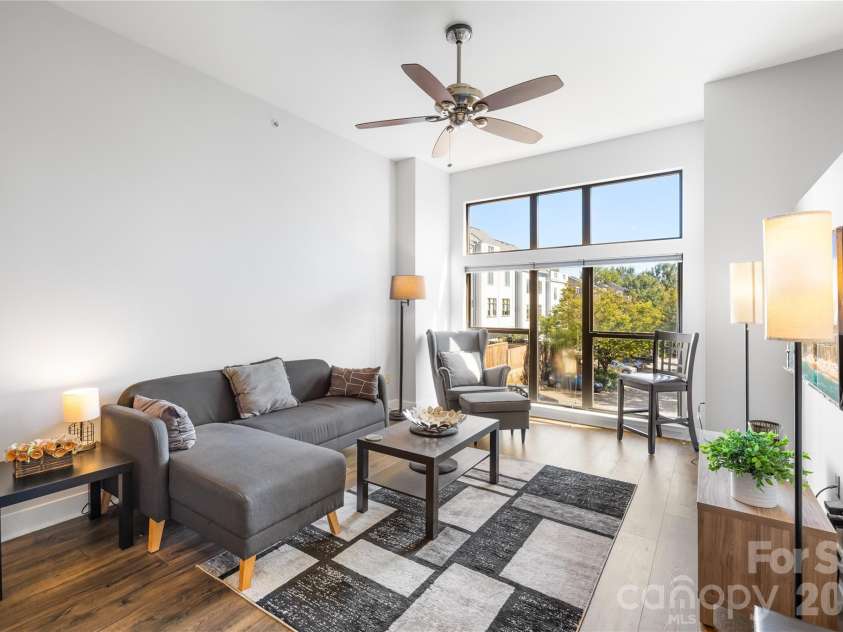 706 Davidson Street, Charlotte, NC 28202.  MLS# CAR4356946, YatesRealty ID 44450. 