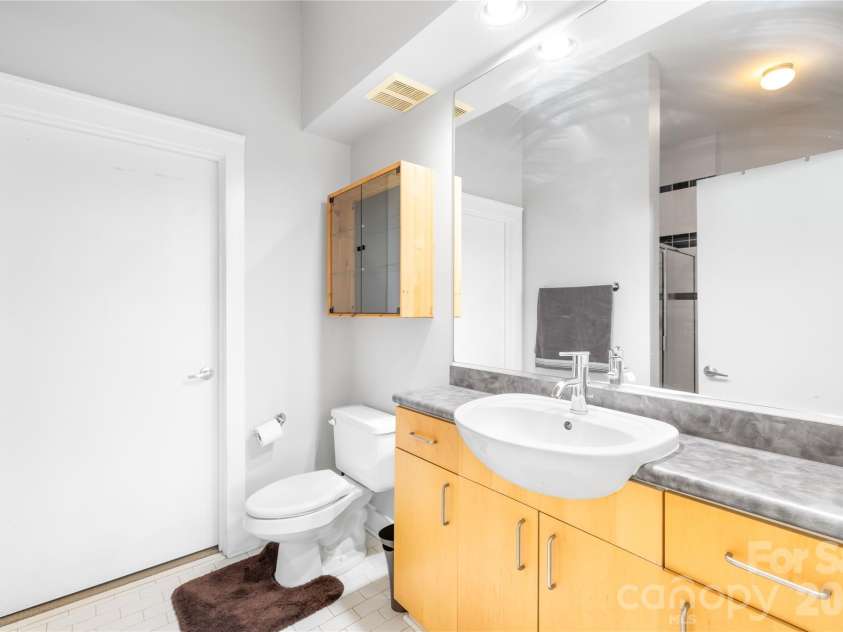 706 Davidson Street, Charlotte, NC 28202.  MLS# CAR4356946, YatesRealty ID 44450. 