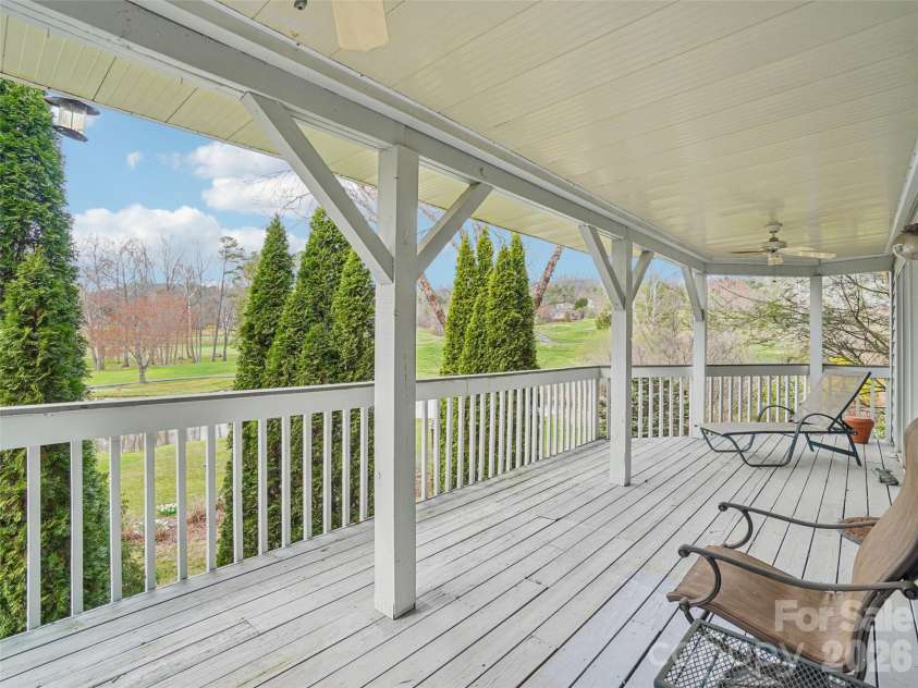 38 Highland Pointe Drive, Weaverville, NC 28787.  MLS# CAR4357274, YatesRealty ID 44451. 