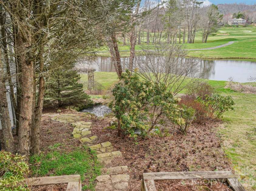 38 Highland Pointe Drive, Weaverville, NC 28787.  MLS# CAR4357274, YatesRealty ID 44451. 