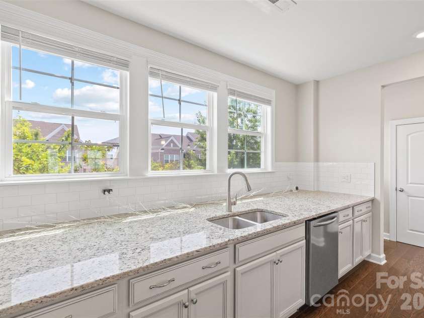 11645 Red Rust Lane, Charlotte, NC 28277.  MLS# CAR4409968, YatesRealty ID 44452. Beautiful Views from kitchen sink