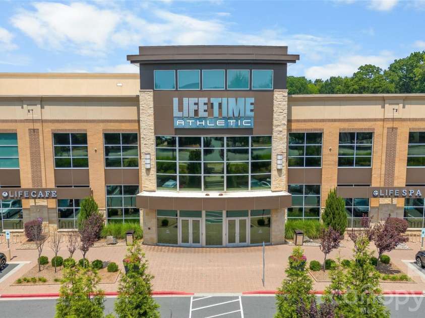 11645 Red Rust Lane, Charlotte, NC 28277.  MLS# CAR4409968, YatesRealty ID 44452. Lifetime is walking distance
